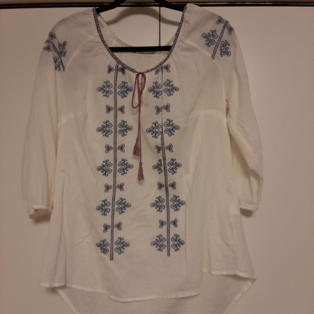 Maurices shirt woman's size 1 new with tags